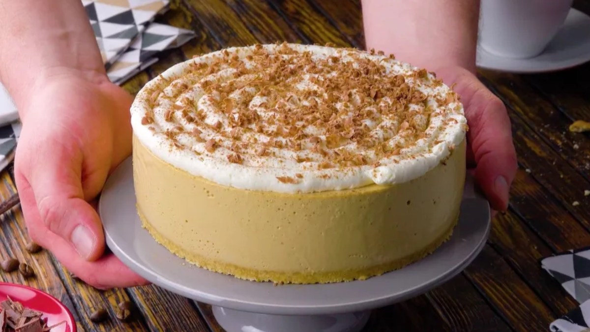 Cappuccino Cream Cake