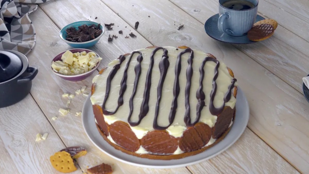 Chocolate Cream Cake