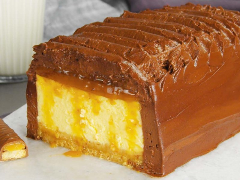 Giant Twix Cheesecake