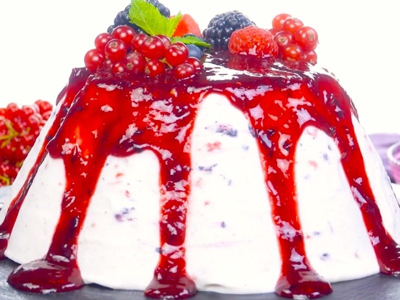 Ice Cream Lava Cake With Berries and White Chocolate