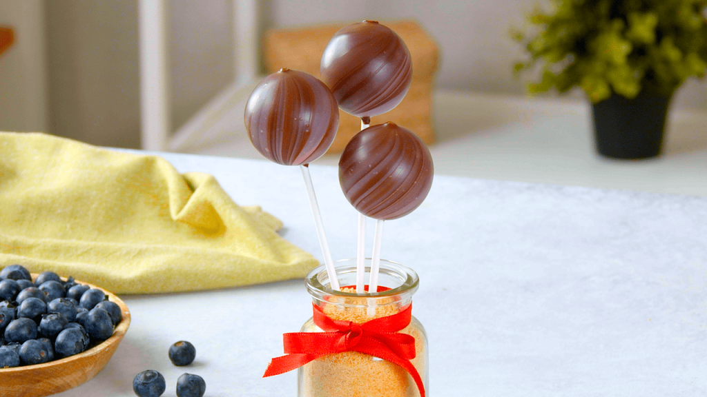 Chocolate Blueberry Cheesecake Pops