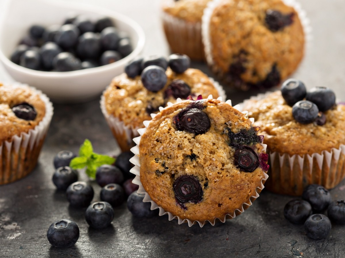 Blueberry Muffins with Vanilla Pudding: Get Ready to Fall in Love